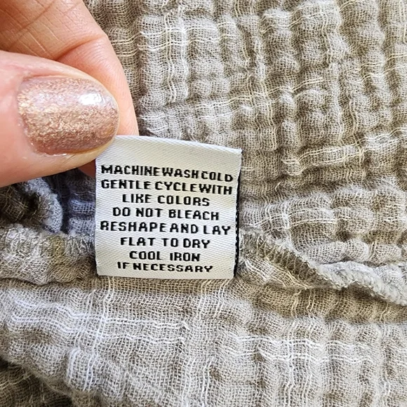 Habitat Gauzy Cotton Blouse Top Popover Raw Edge Seams 3/4 Sleeve size Medium - Picture 7 of 10